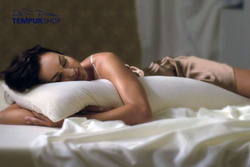Подушка длинная для объятий Tempur Long Hug Pillow фото 5