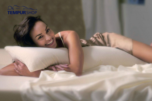 Подушка длинная для объятий Tempur Long Hug Pillow фото 4